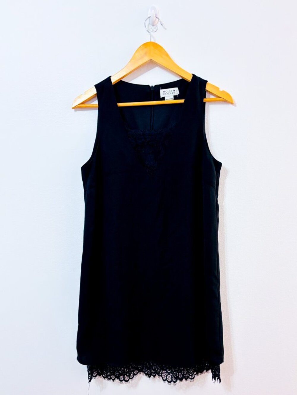 MOLLY BRACKEN Black Lace Shift Dress | Chic Party Elegant | Small‎